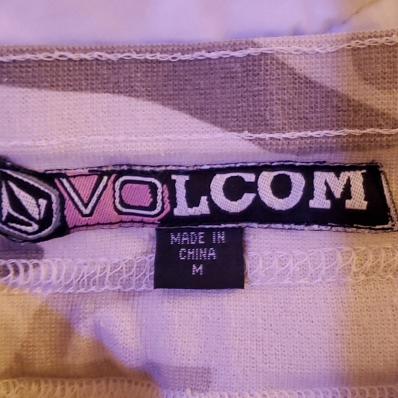 🦋 Vintage Volcom cargo shorts - Picture 2 of 5